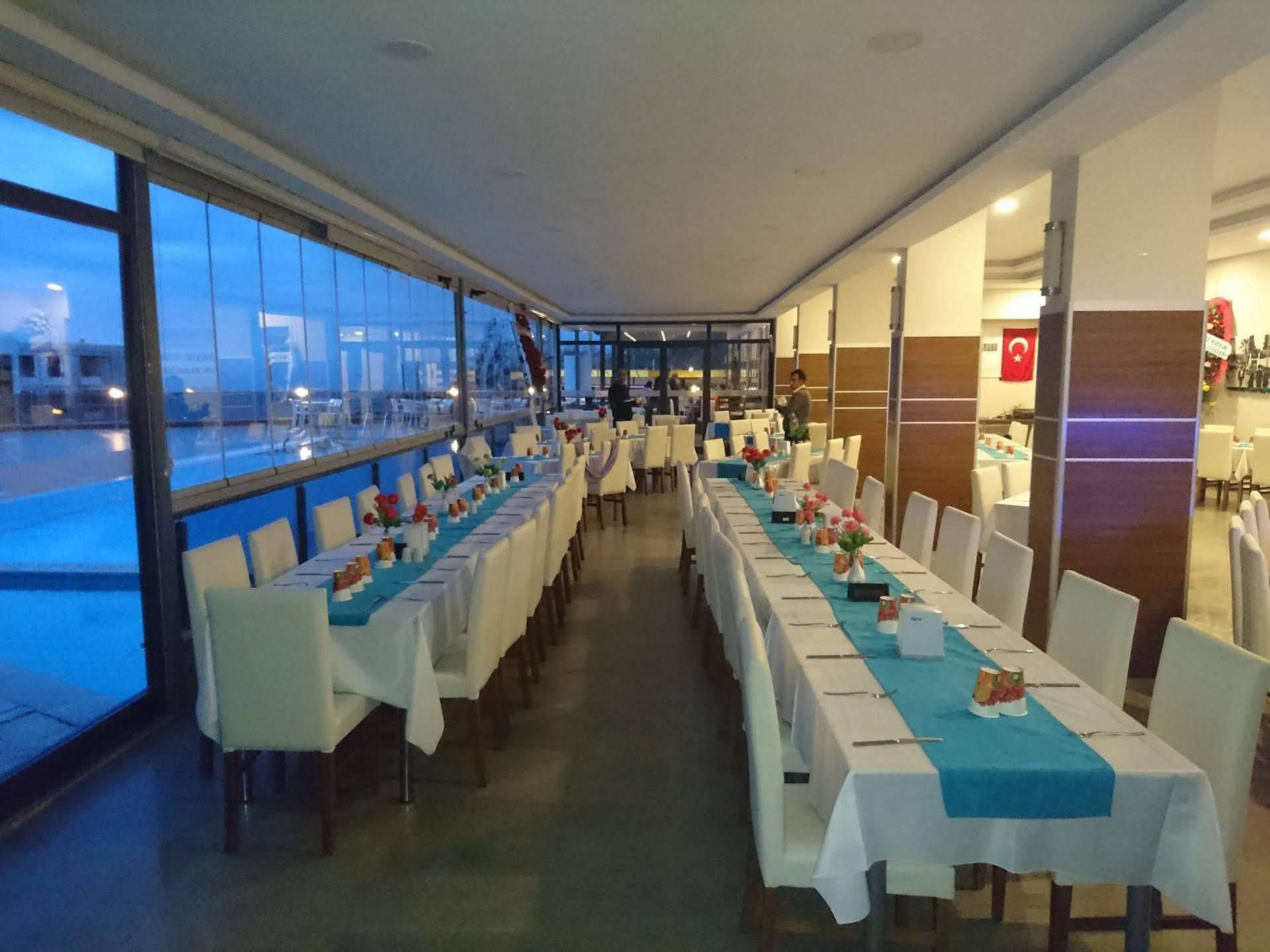 Comfort Ada Class Hotel Kusadası Exterior foto
